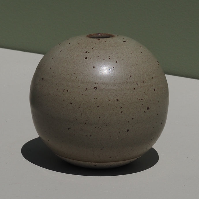L Tama