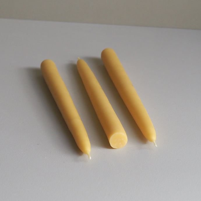 Beeswax Dinner Candle